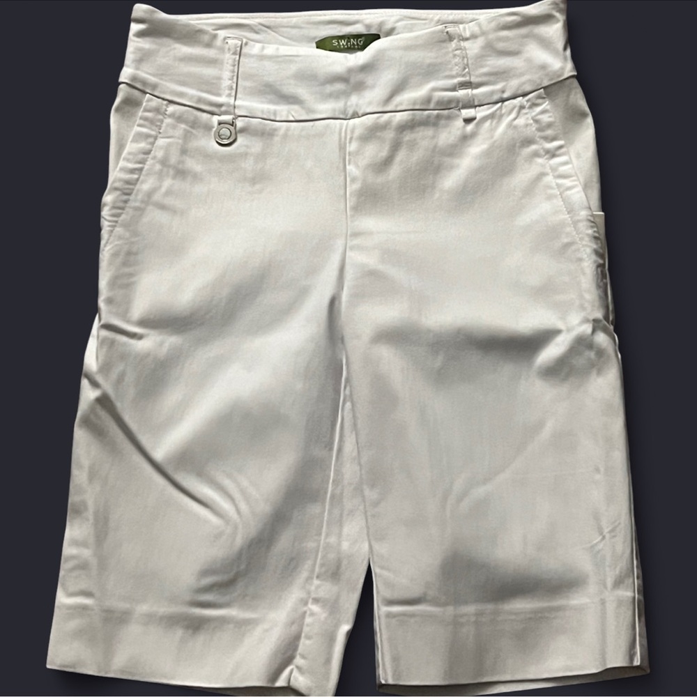 Elegant Swing Control White Bermuda Shorts